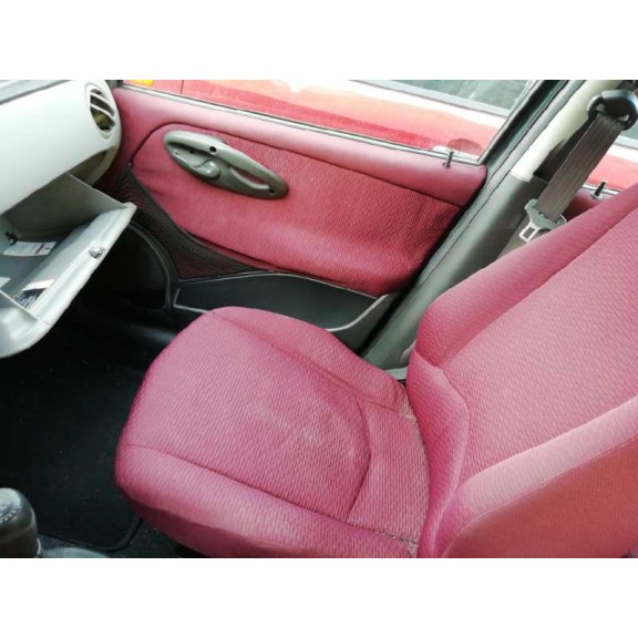 fiat punto berlina (188) del año 2000