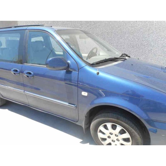 kia carnival ii del año 2004