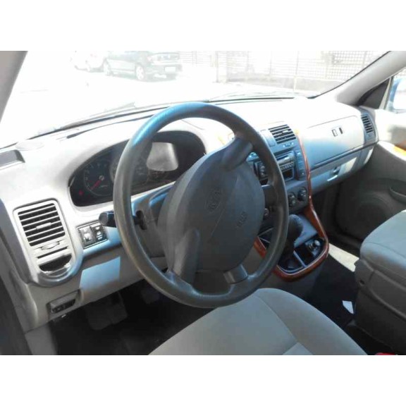 kia carnival ii del año 2004