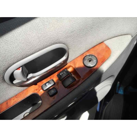 kia carnival ii del año 2004