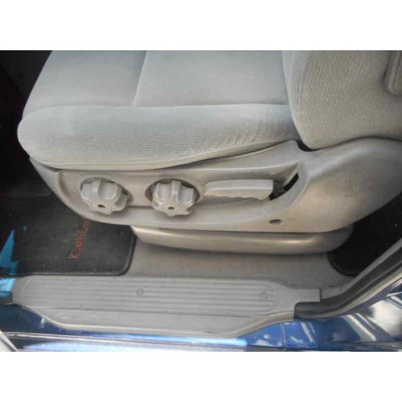 kia carnival ii del año 2004