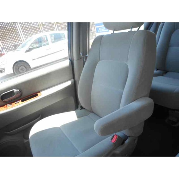 kia carnival ii del año 2004