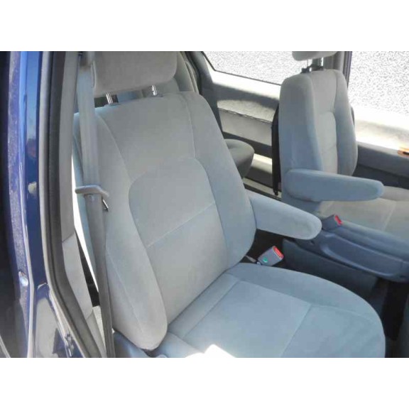 kia carnival ii del año 2004