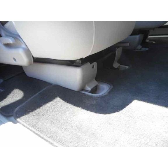 kia carnival ii del año 2004