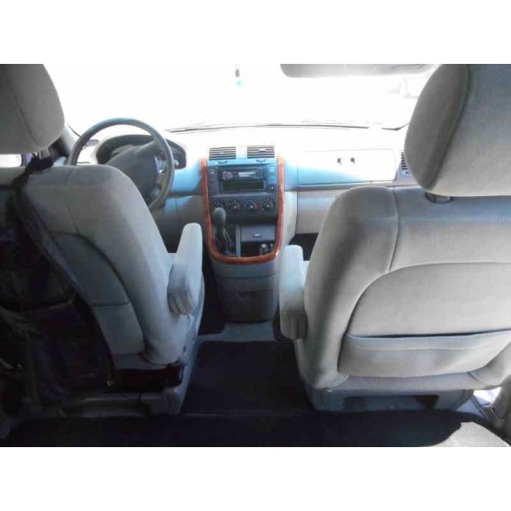 kia carnival ii del año 2004