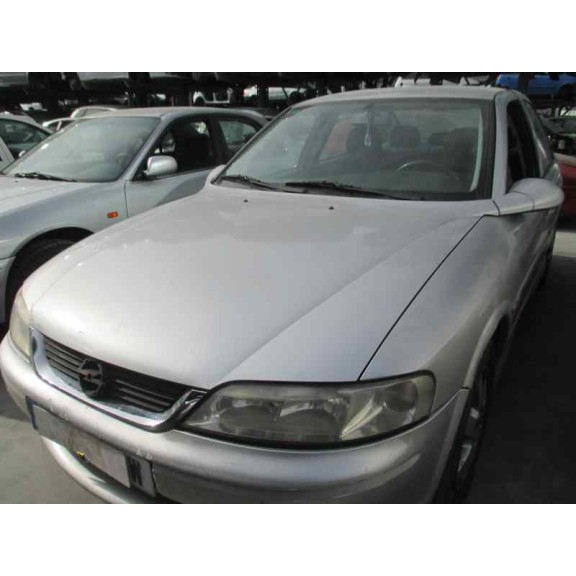 opel vectra b berlina del año 2001