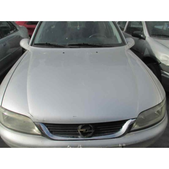 opel vectra b berlina del año 2001