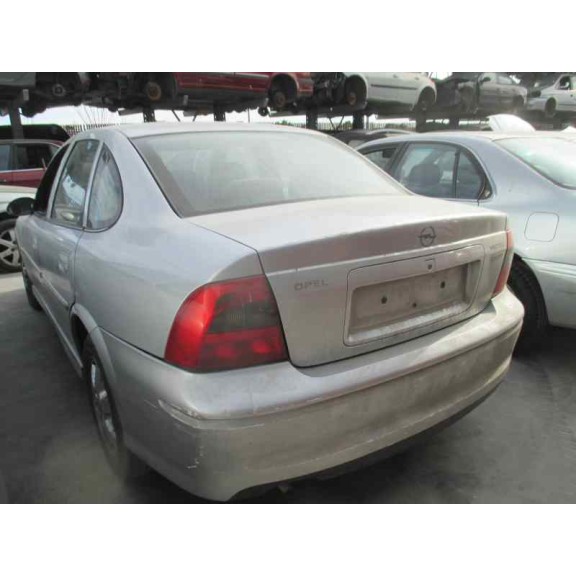 opel vectra b berlina del año 2001