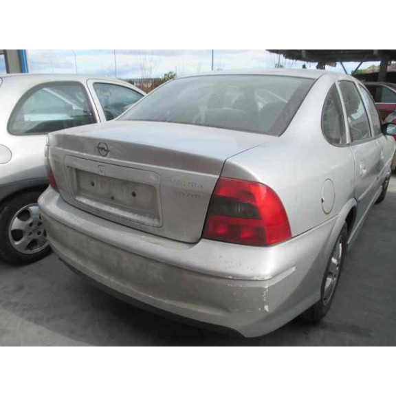 opel vectra b berlina del año 2001
