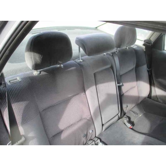 opel vectra b berlina del año 2001