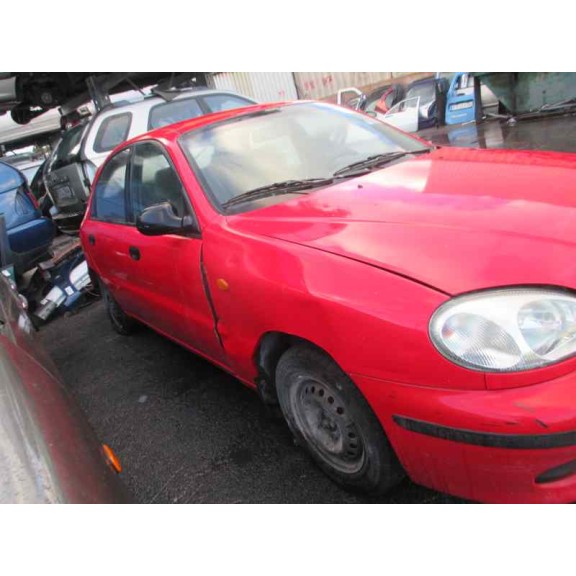 daewoo lanos del año 2001