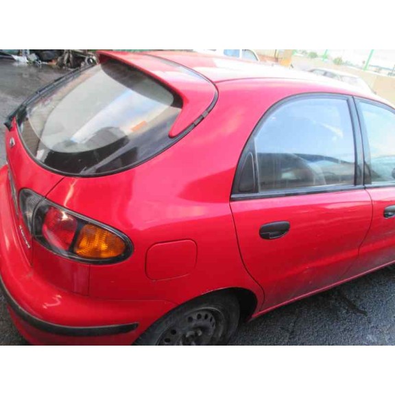 daewoo lanos del año 2001
