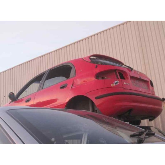 daewoo lanos del año 2001