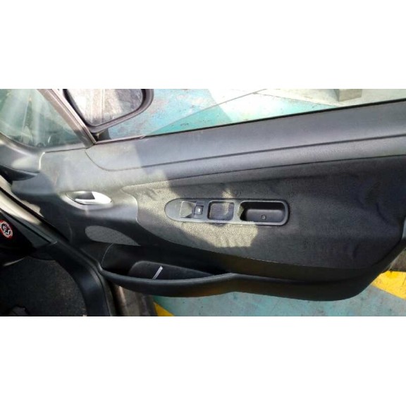 peugeot 207 del año 2006