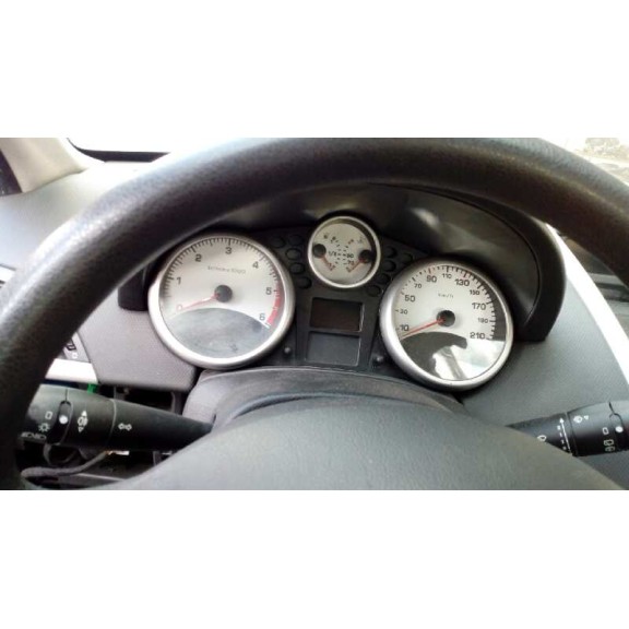 peugeot 207 del año 2006