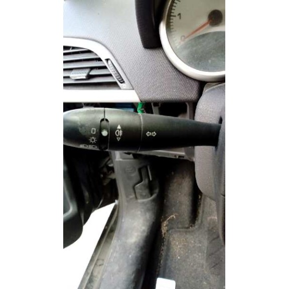 peugeot 207 del año 2006