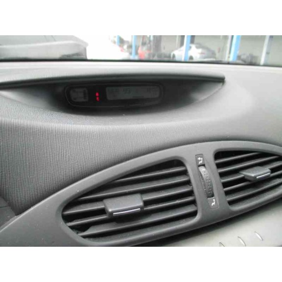 renault laguna ii (bg0) del año 2002