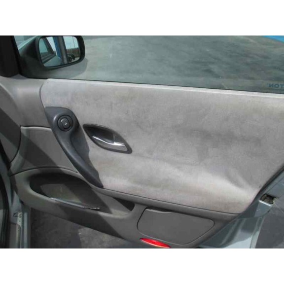 renault laguna ii (bg0) del año 2002