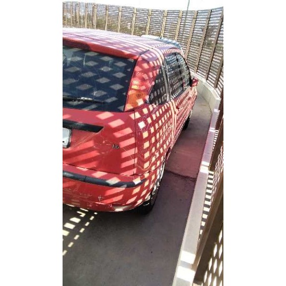 ford focus berlina (cak) del año 2004