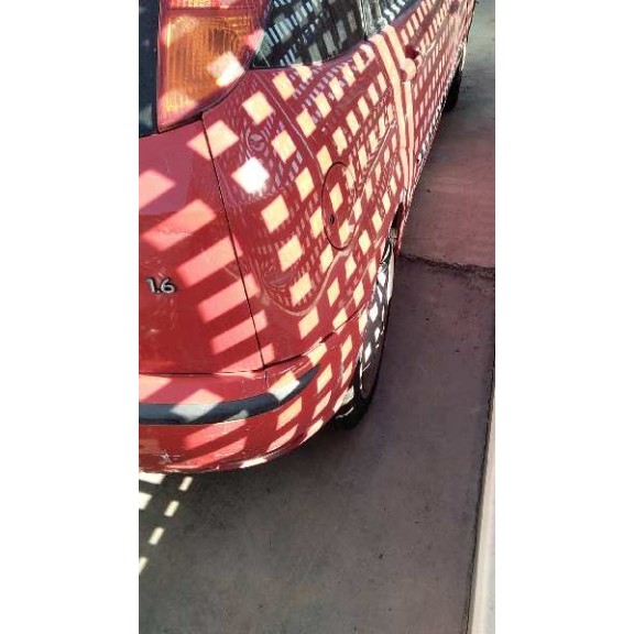 ford focus berlina (cak) del año 2004