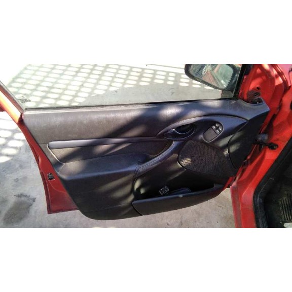 ford focus berlina (cak) del año 2004