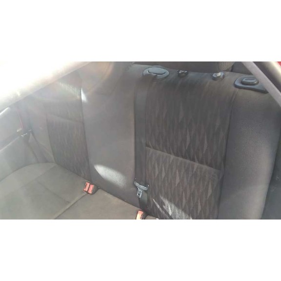 ford focus berlina (cak) del año 2004