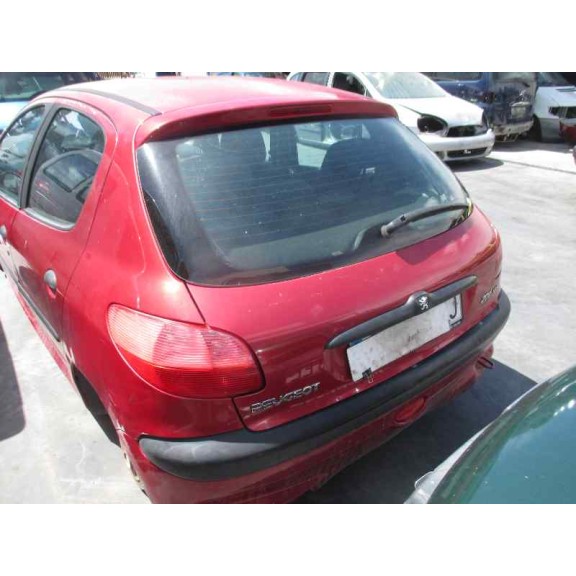 peugeot 206 berlina del año 2000