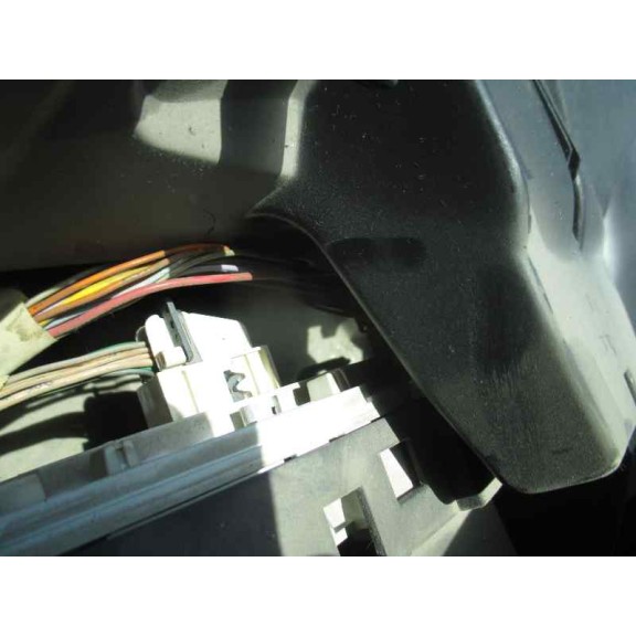 peugeot 206 berlina del año 2000