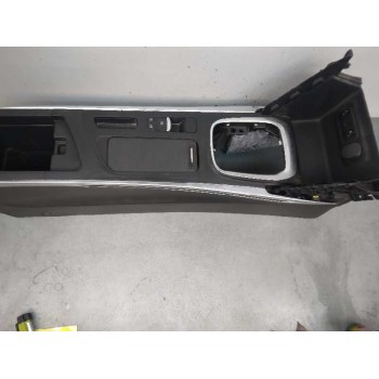 Recambio de apoyabrazos central para renault megane iv berlina 5p experience referencia OEM IAM P969109180R  