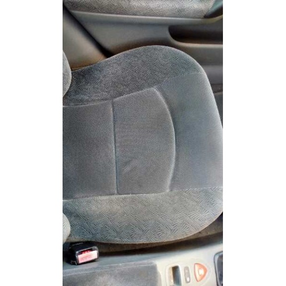 renault laguna ii (bg0) del año 2001