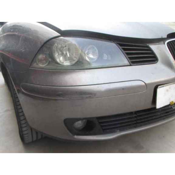 seat ibiza (6l1) del año 2003