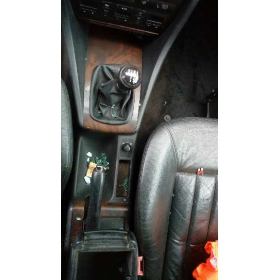 audi a6 berlina (4b2) del año 2000