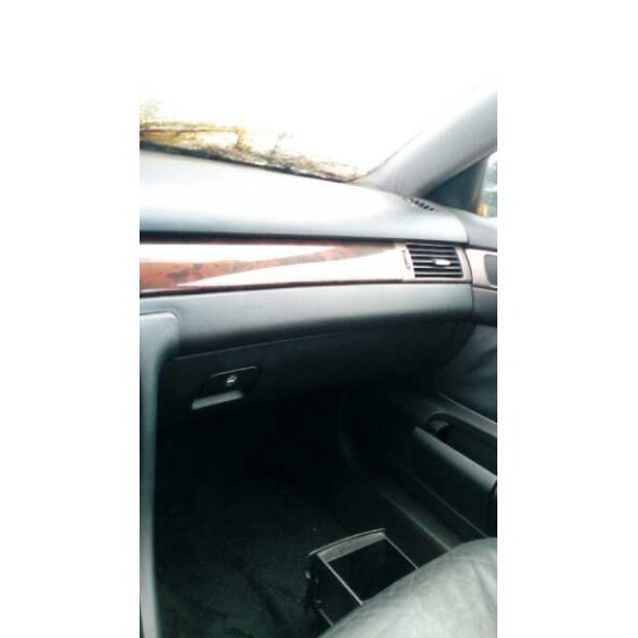 audi a6 berlina (4b2) del año 2000