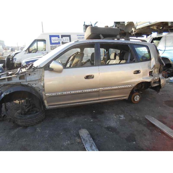 kia carens del año 2005