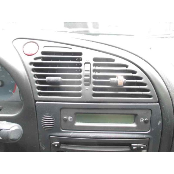 citroën xsara berlina del año 2001