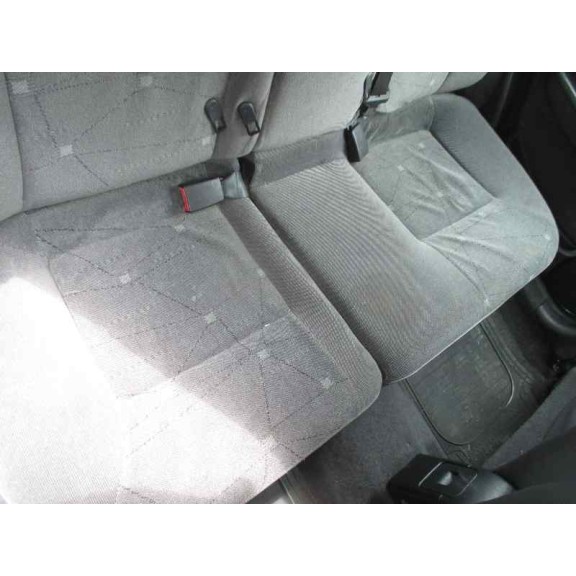 citroën xsara berlina del año 2001