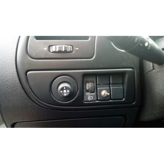 citroën xsara berlina del año 2001