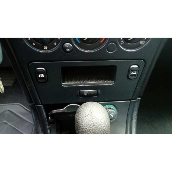 citroën xsara berlina del año 2001