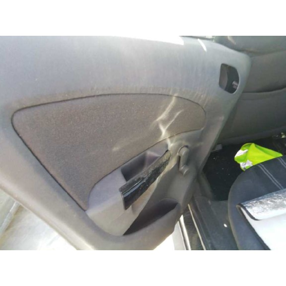 opel corsa d del año 2011