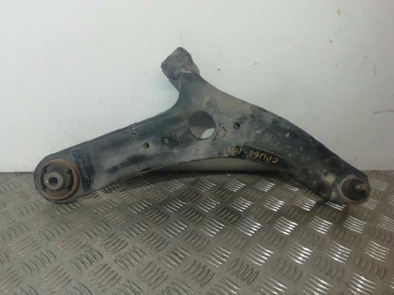Recambio de brazo suspension inferior delantero derecho para hyundai ix20 sle blue referencia OEM IAM 545011P00  