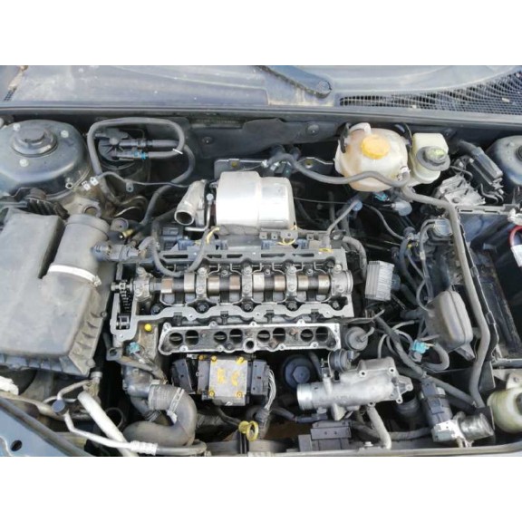 saab 9-3 berlina del año 2004