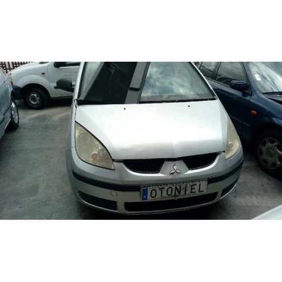 mitsubishi colt berlina 5 (z30a) del año 2006