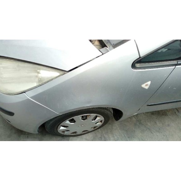 mitsubishi colt berlina 5 (z30a) del año 2006