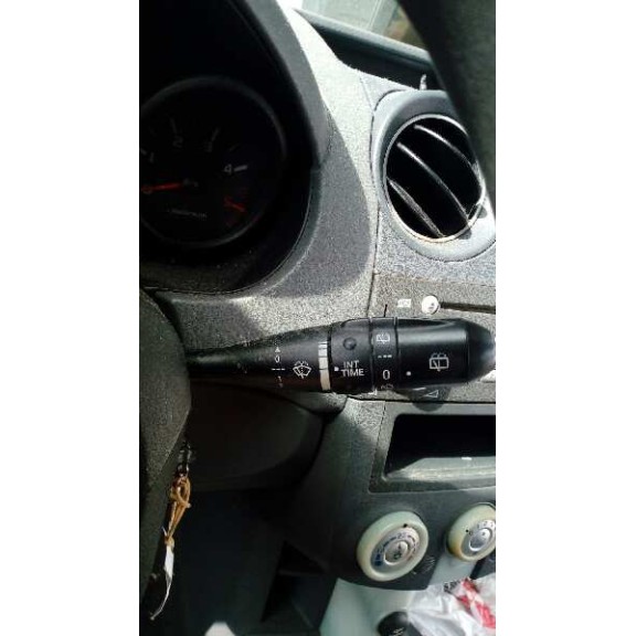 mitsubishi colt berlina 5 (z30a) del año 2006