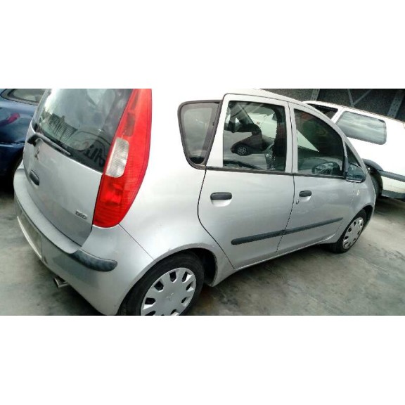 mitsubishi colt berlina 5 (z30a) del año 2006