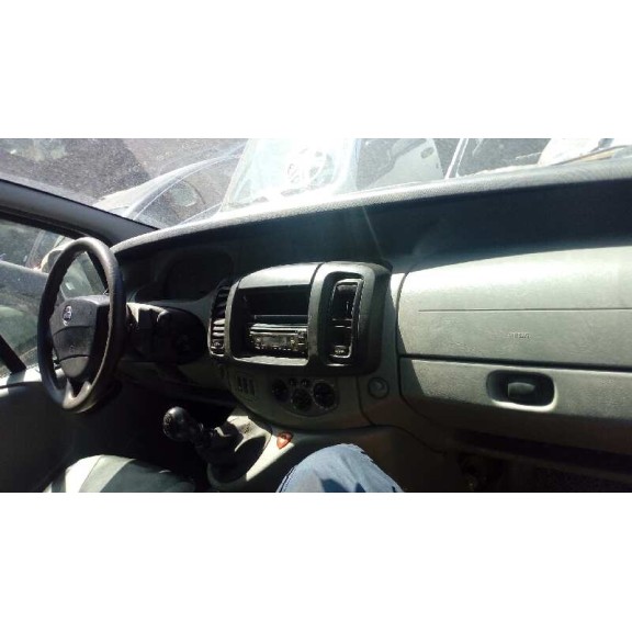 nissan primastar (x83) del año 2005