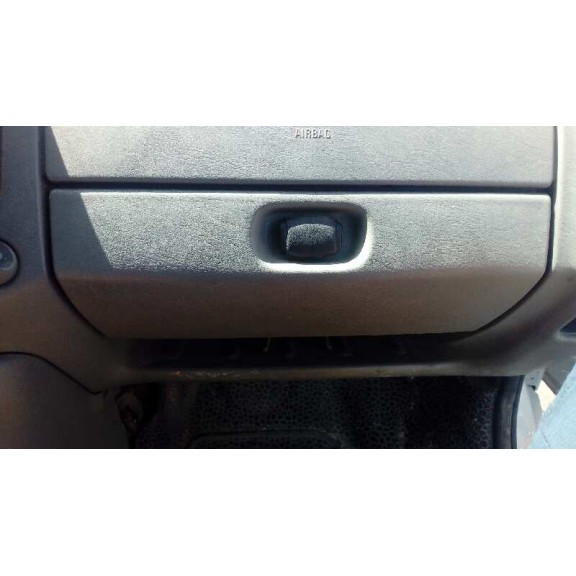 nissan primastar (x83) del año 2005