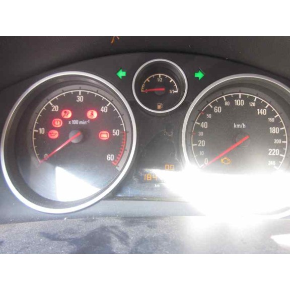 opel astra h berlina del año 2004