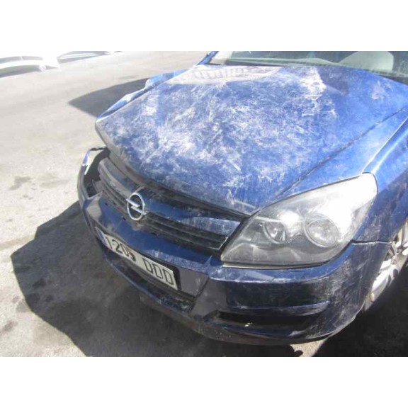 opel astra h berlina del año 2004