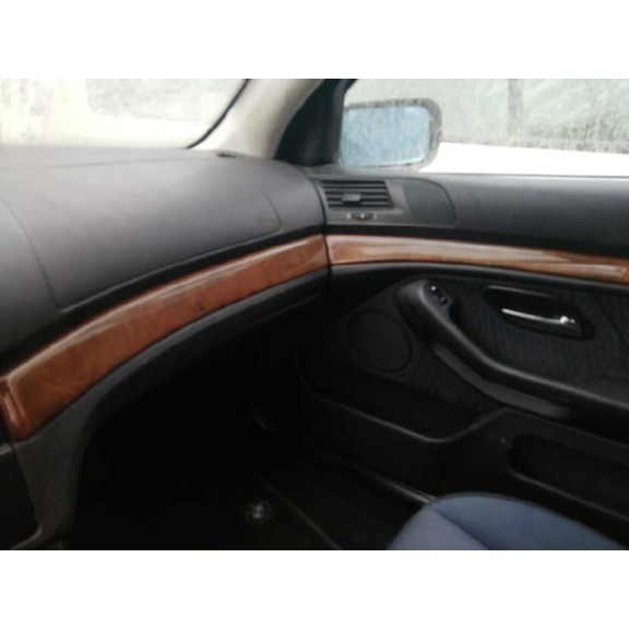 bmw serie 5 berlina (e39) del año 2001